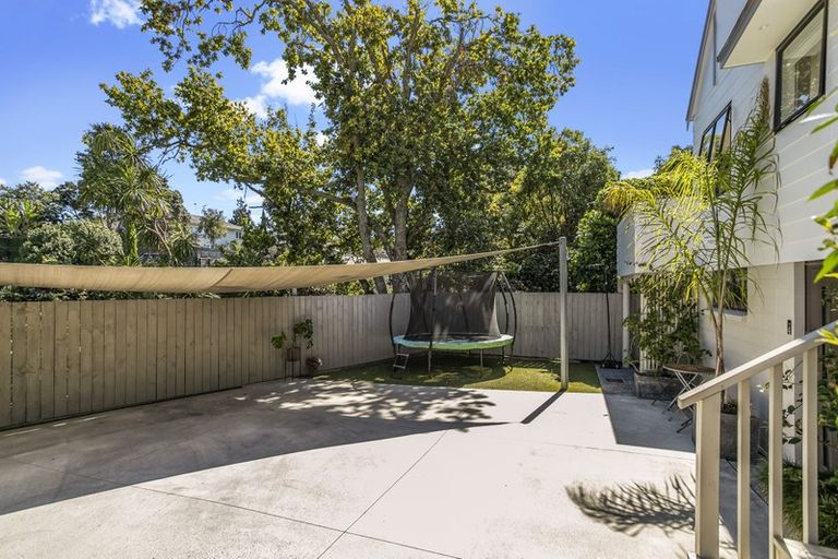 Photo of property in 4/4 Webber Street, Westmere, Auckland, 1022