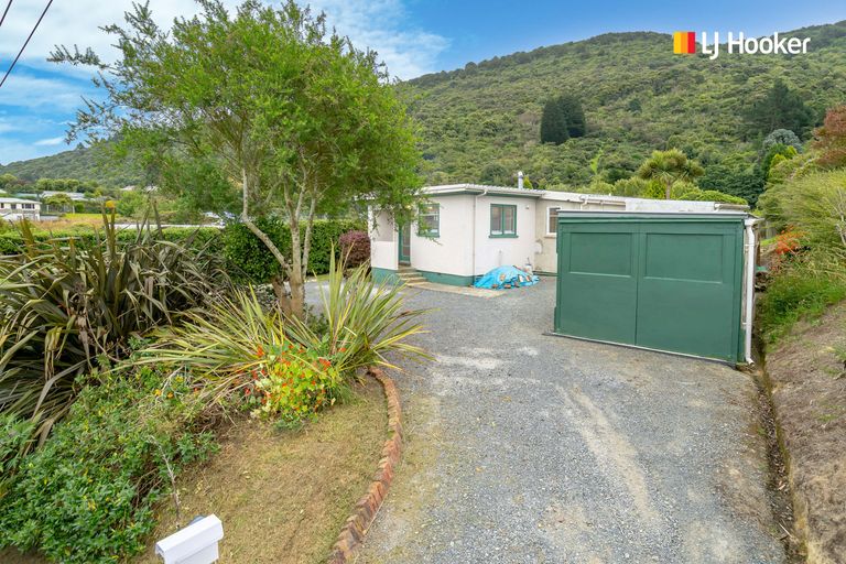 Photo of property in 31 Kauri Street, Ravensbourne, Dunedin, 9022