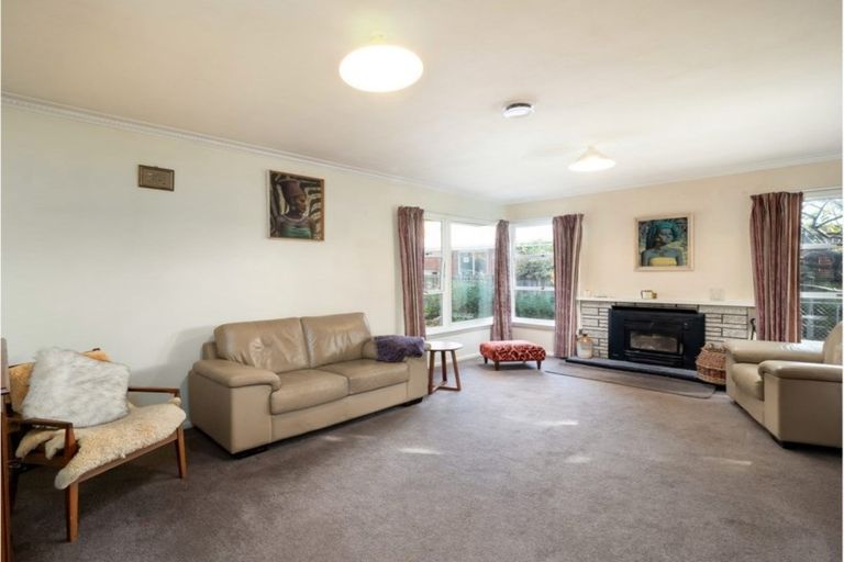 Photo of property in 23 Lochee Road, Upper Riccarton, Christchurch, 8041