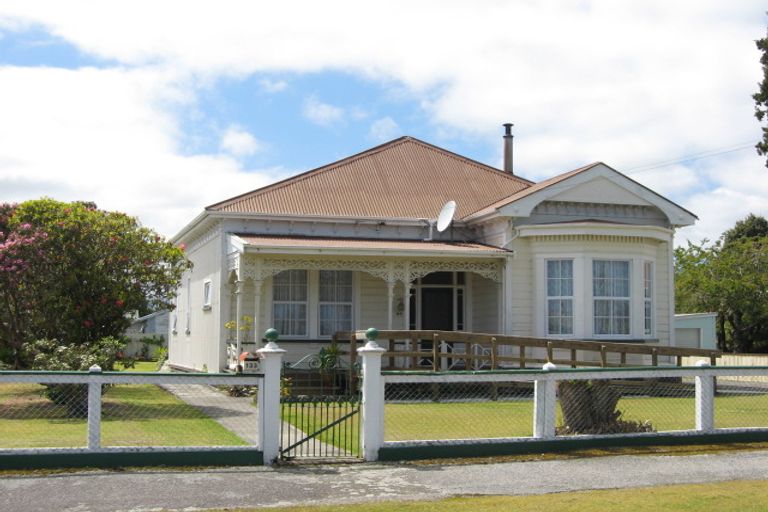 Photo of property in 133 Peel Street, Westport, 7825