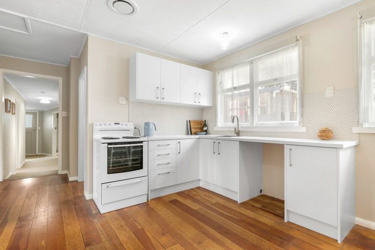 Photo of property in 86 Rua Avenue, Waitarere Beach, Levin, 5510