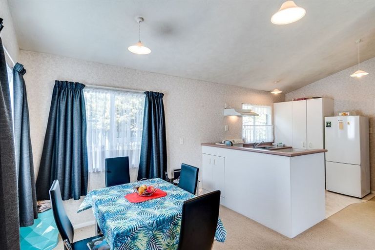 Photo of property in 2/80 Guppy Road, Greenmeadows, Napier, 4112