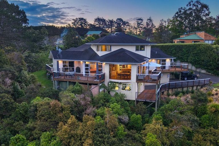 Photo of property in 4 Clayden Drive, Gulf Harbour, Whangaparaoa, 0930