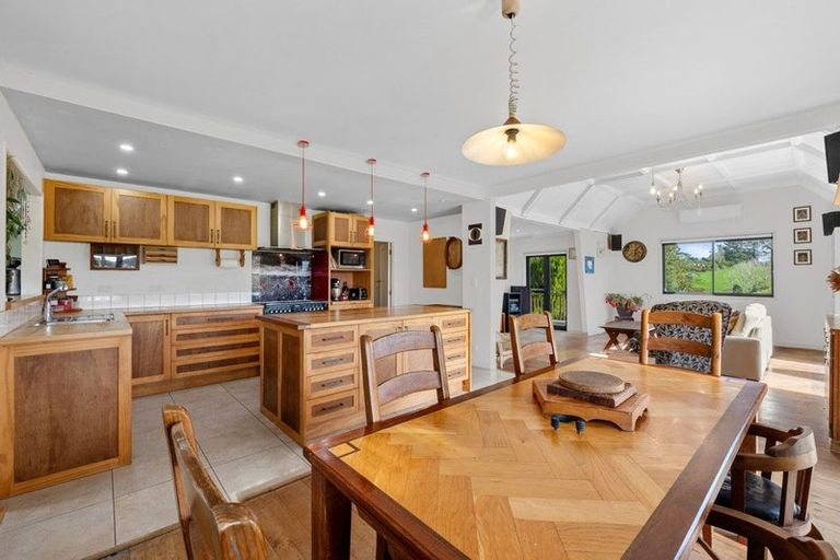 Photo of property in 14 Te Arai Point Road, Te Arai, Wellsford, 0975