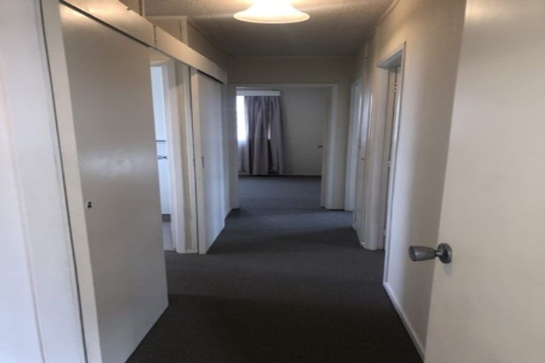 Photo of property in 14 Tatariki Street, Rosehill, Papakura, 2113