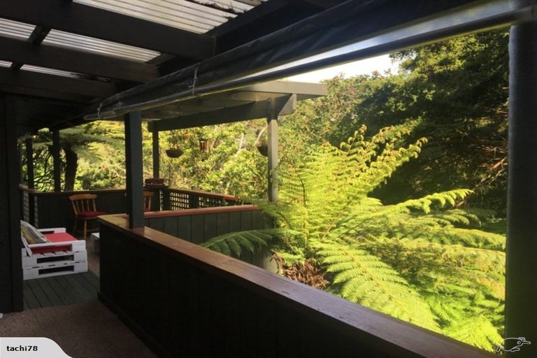 Photo of property in 83 Warner Park Avenue, Laingholm, Auckland, 0604