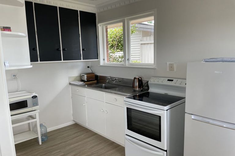 Photo of property in 17a Roderick Street, Otumoetai, Tauranga, 3110