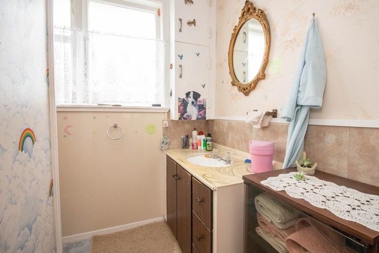 Photo of property in 35 Taylor Avenue, Paeroa, 3600