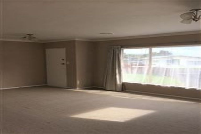 Photo of property in 19 Strathmore Avenue, Levin, 5510