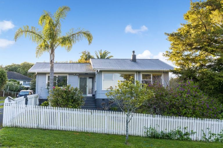 Photo of property in 60 Hilling Street, Titirangi, Auckland, 0604