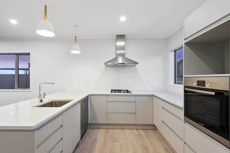 Photo of property in 3 Springside Court, Huntington, Hamilton, 3210