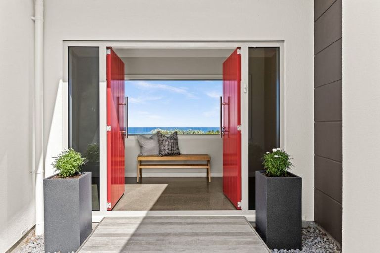 Photo of property in 64 Timoti Road, Waimarama, Havelock North, 4294