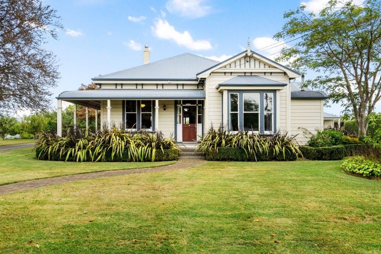 Photo of property in 389 Saint Georges Road, Havelock North, 4130