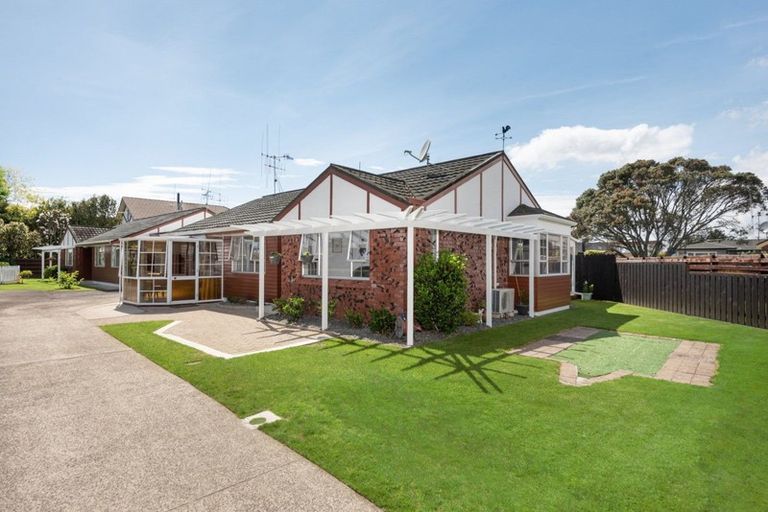 Photo of property in 16 Idesia Grove, Matua, Tauranga, 3110