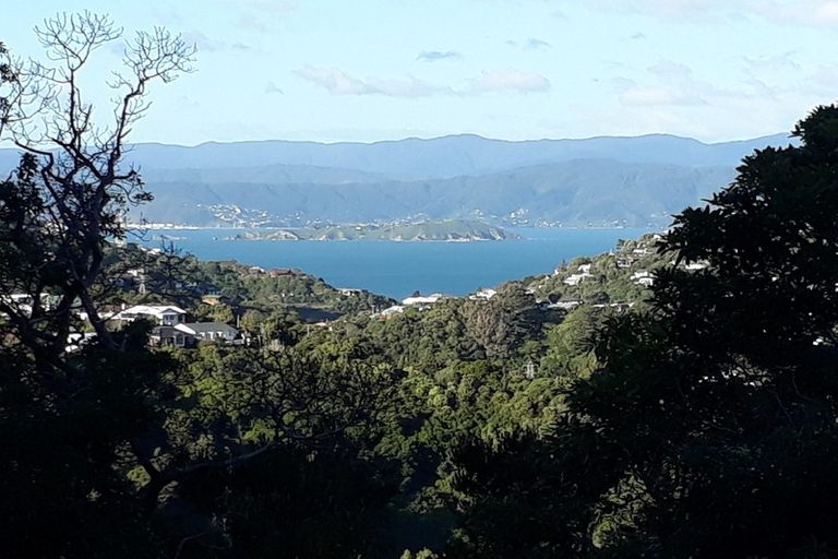 Photo of property in 2/3 Jerome Way, Crofton Downs, Wellington, 6035