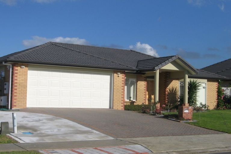 Photo of property in 20 Belcoo Crescent, East Tamaki, Auckland, 2013