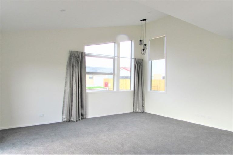 Photo of property in 6 Yeats Grove, Trentham, Upper Hutt, 5018