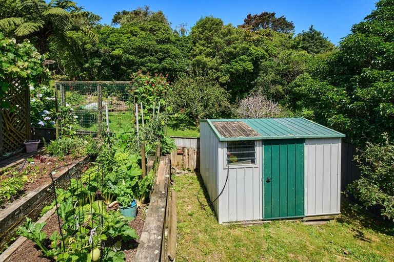 Photo of property in 7 Tui Terrace, Tawa, Wellington, 5028