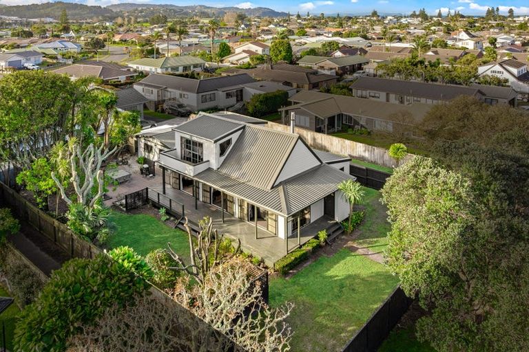 Photo of property in 19 Crampton Court, Orewa, 0931