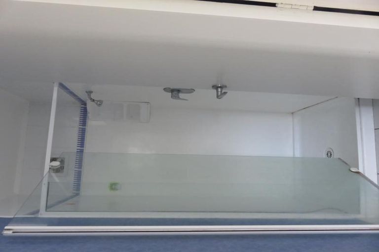 Photo of property in 102 Churton Drive, Churton Park, Wellington, 6037