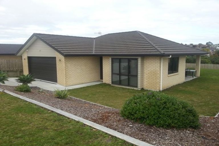 Photo of property in 4 Fairfax Crescent, Pyes Pa, Tauranga, 3112