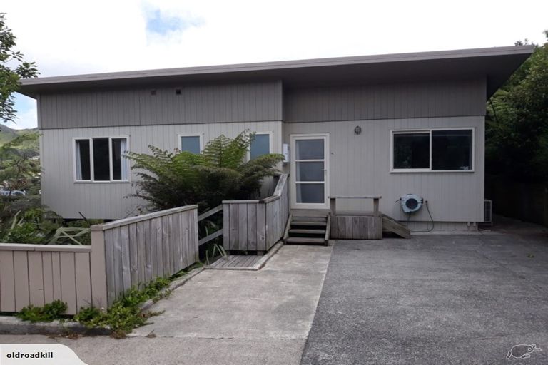 Photo of property in 7a Birch Street, Johnsonville, Wellington, 6037