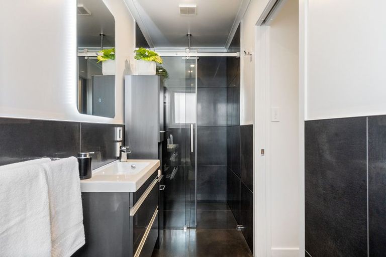 Photo of property in 8 Margate Street, Waihola, Milton, 9073