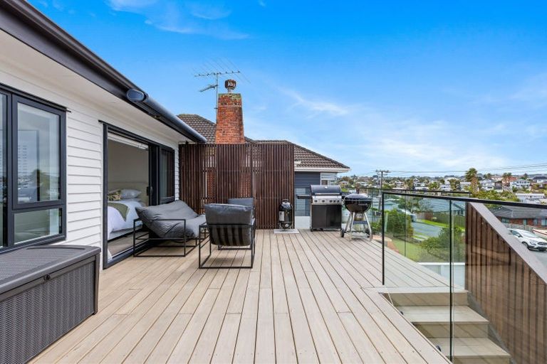 Photo of property in 23 Braemar Road, Rothesay Bay, Auckland, 0630