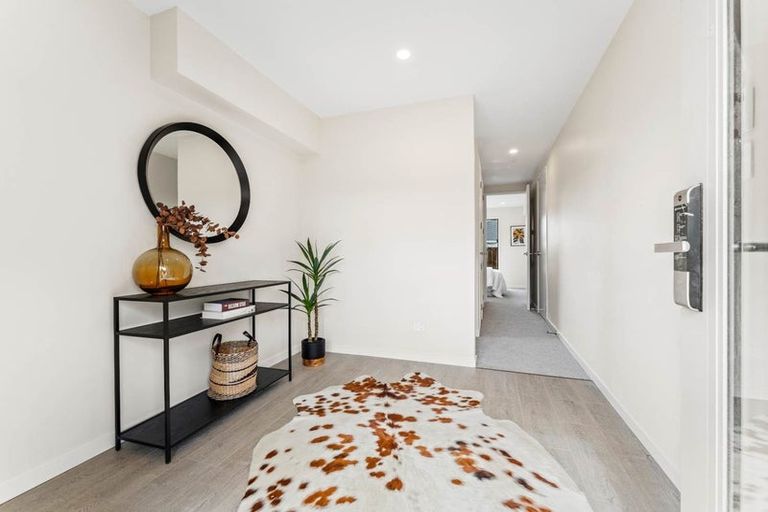 Photo of property in 18b Kings Road, Panmure, Auckland, 1072
