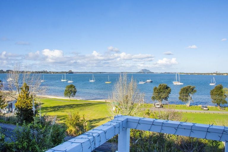 Photo of property in 39 Harbour View Road, Omokoroa, 3114