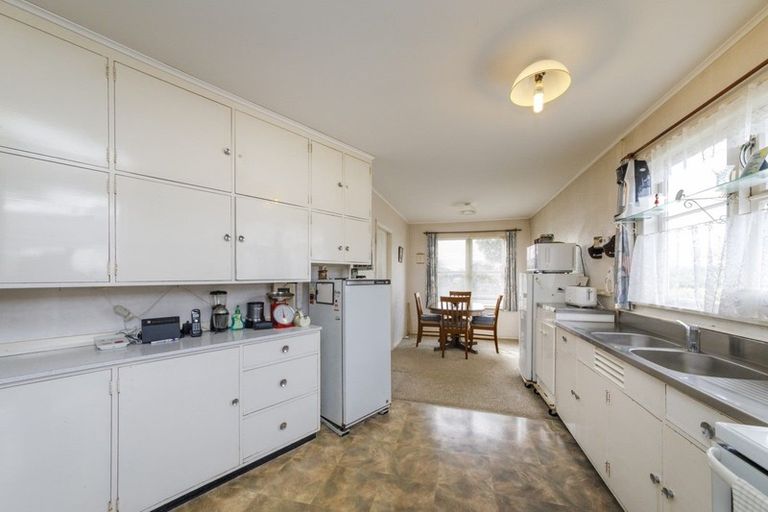 Photo of property in 77 Highbury Avenue, Highbury, Palmerston North, 4412