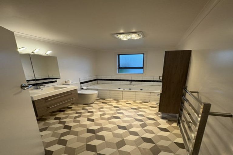 Photo of property in 114 Argyle Street, Mosgiel, 9024