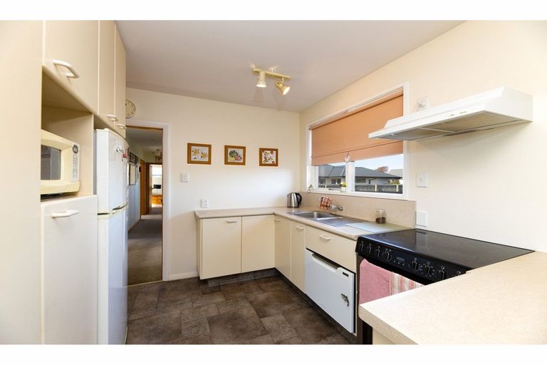 Photo of property in 174 Bower Avenue, New Brighton, Christchurch, 8083
