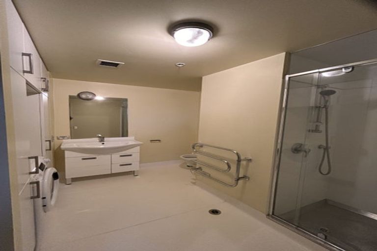 Photo of property in St Pauls Apartments, 24/43 Mulgrave Street, Thorndon, Wellington, 6011