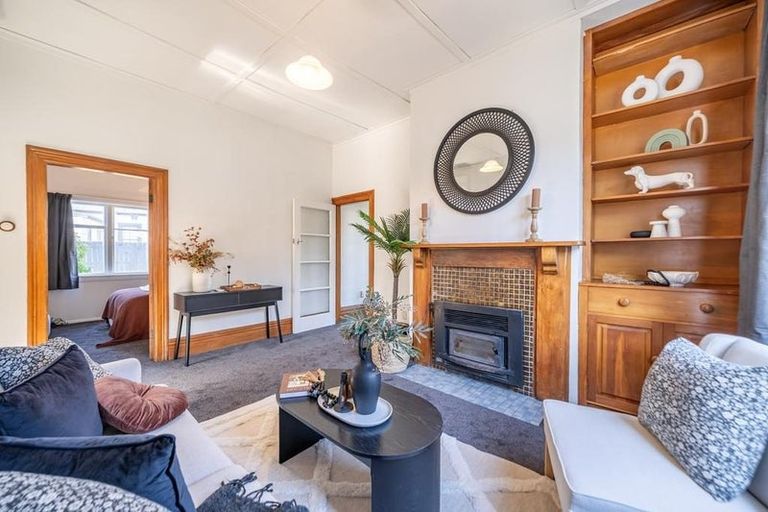 Photo of property in 35 Riddlers Crescent, Petone, Lower Hutt, 5012