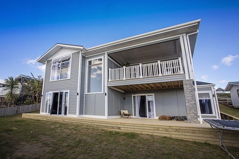 Photo of property in 5 Christine Drive, Coopers Beach, 0420