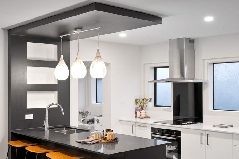 Photo of property in 86 Racecourse Road, Sockburn, Christchurch, 8042