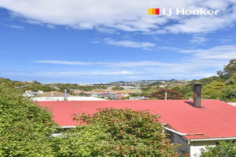 Photo of property in 82 Somerville Street, Andersons Bay, Dunedin, 9013