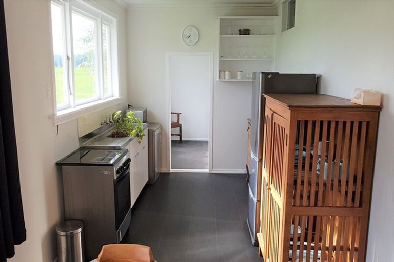 Photo of property in 110 Main Road, Harihari, 7884