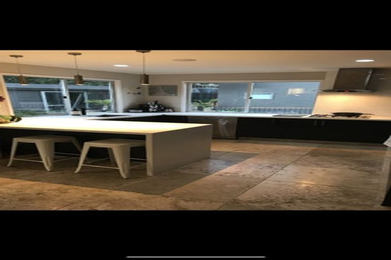 Photo of property in 4 Flavia Close, Torbay, Auckland, 0630