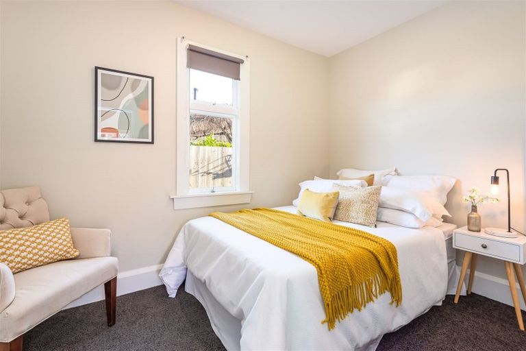 Photo of property in 17 Ensors Road, Opawa, Christchurch, 8023