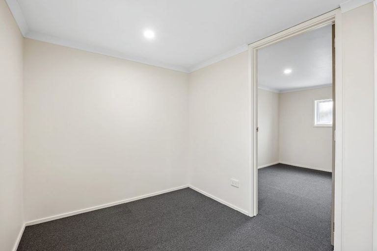 Photo of property in 33 Skerten Avenue, Hornby, Christchurch, 8042