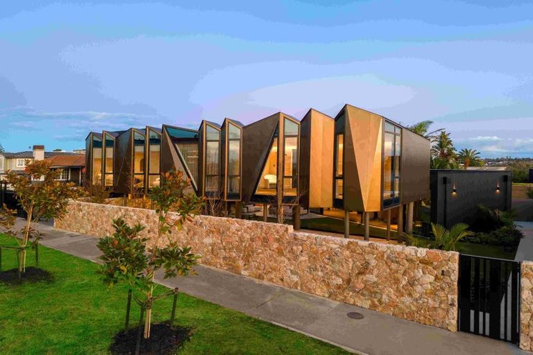 Photo of property in 32 Tuhaere Street, Orakei, Auckland, 1071