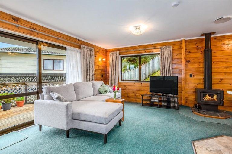 Photo of property in 6 The Bollard, Whitby, Porirua, 5024