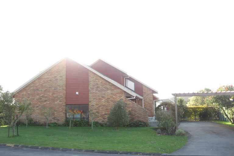 Photo of property in 3 Katote Close, The Gardens, Auckland, 2105