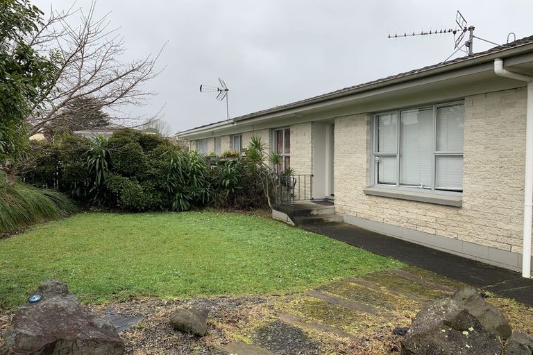 Photo of property in 2/6 Olena Avenue, Sunnyhills, Auckland, 2010