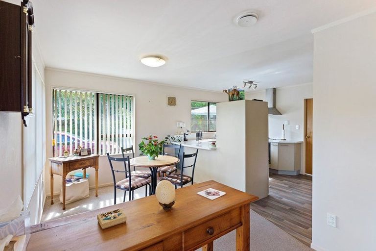 Photo of property in 28 Weggery Drive, Waikanae Beach, Waikanae, 5036