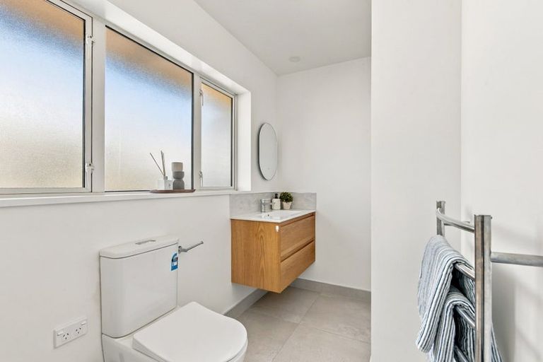 Photo of property in 1/33 Trafford Street, Harewood, Christchurch, 8051