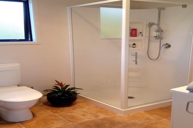 Photo of property in 381 Cove Road, Waipu, 0582