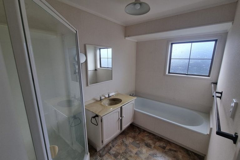 Photo of property in 1/5 Pupuke Road, Takapuna, Auckland, 0622